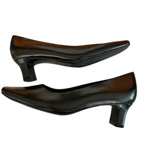 Easy Spirit Women's Caridad Pump, Black Leather, 9M